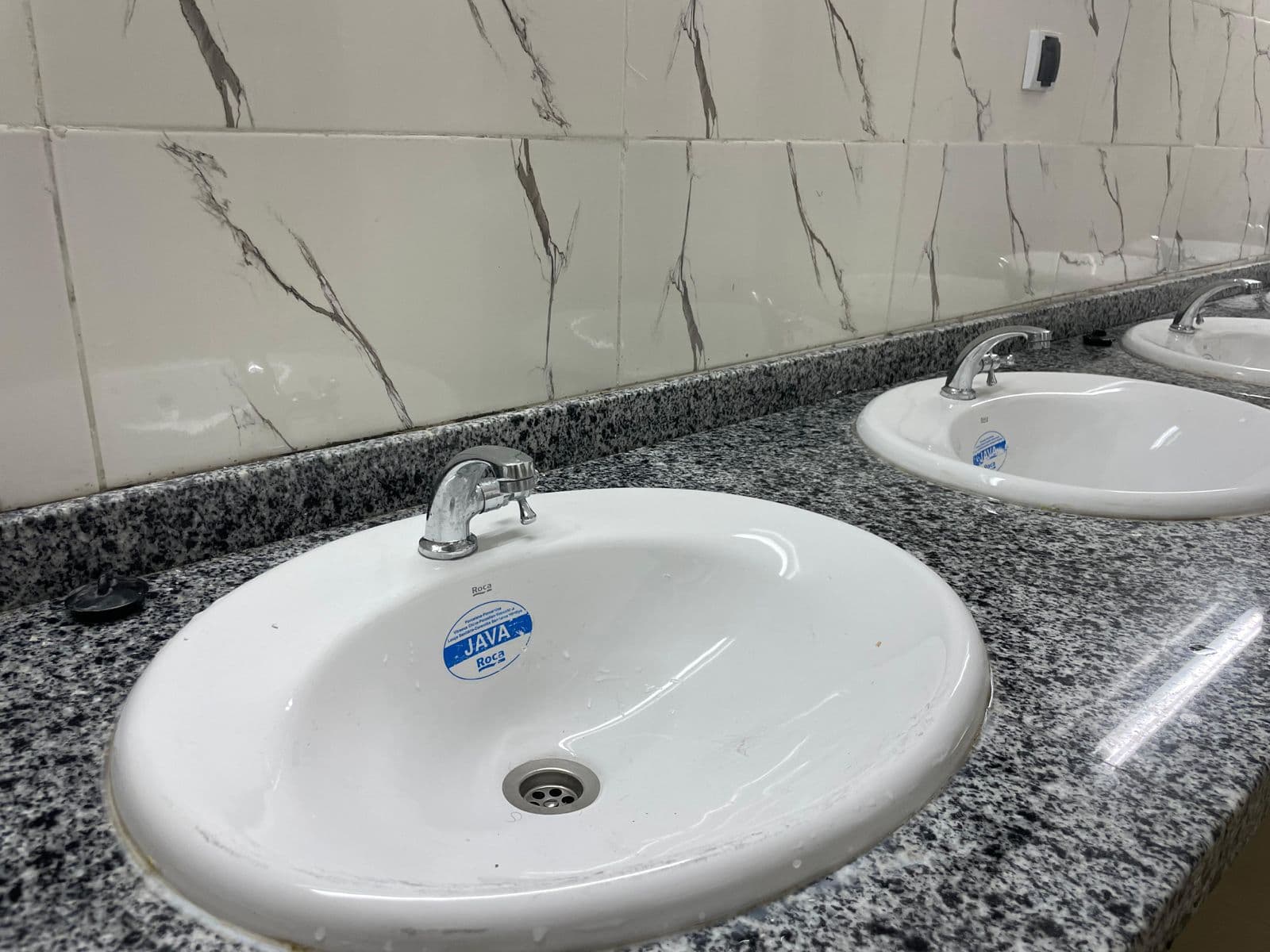 Clean bathroom facilities available in the student residence.