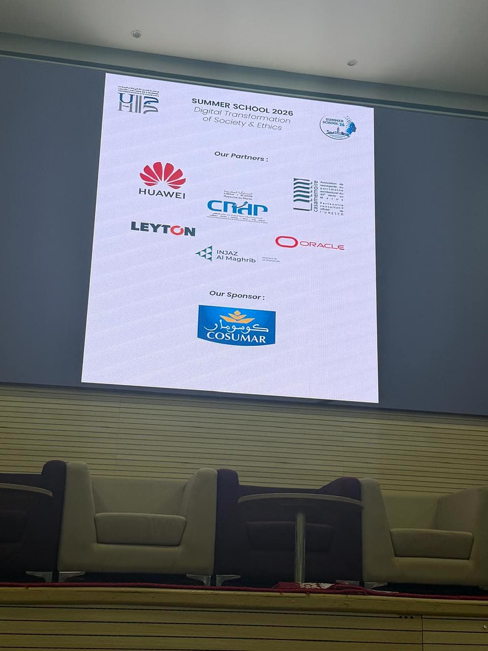 The partners screen at the welcome briefing — Huawei, Leyton, Oracle, Injaz Al-Maghrib and sponsor Cosumar.